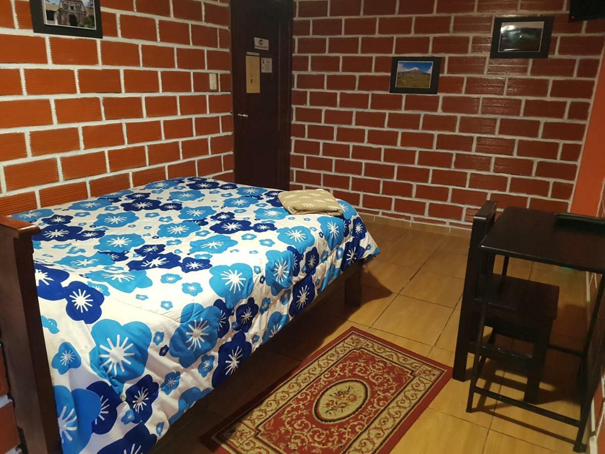 Hostal Sendero De Volcanes Latacunga Buitenkant foto