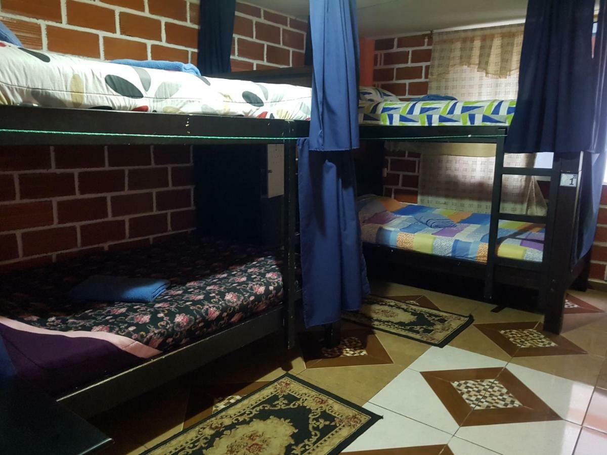 Hostal Sendero De Volcanes Latacunga Buitenkant foto