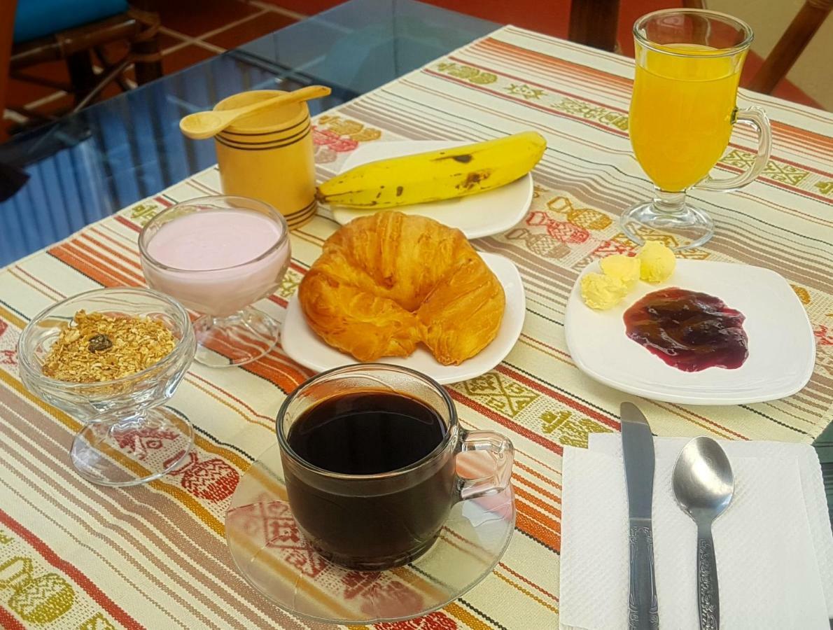 Hostal Sendero De Volcanes Latacunga Buitenkant foto